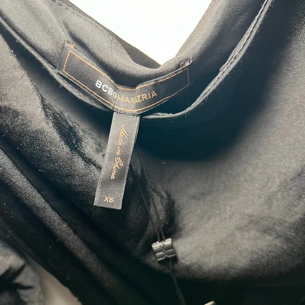 Women's BCBGMAXAZRIA One Sleeve Open Bows with belt Size XS - Picture 5 of 7